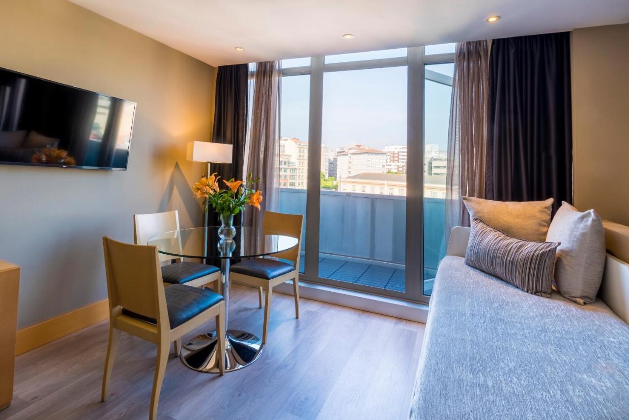 א-קורוניה Hotel Plaza מראה חיצוני תמונה